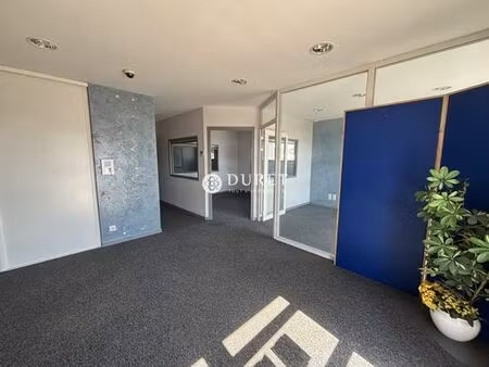 prestigieux bureau de 216 m2 en location - les herbiers  pays de la loire