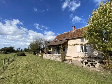 vente maison 6 pièces 102 m² à charolles (71120)  179 000 €