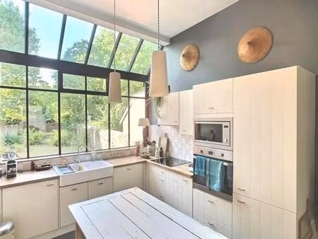 charmante maison de maître avec terrasse et jardin plein sud