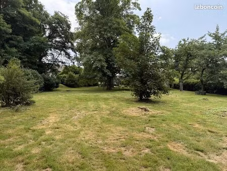 terrain 1 025 m² chanoz chatenay