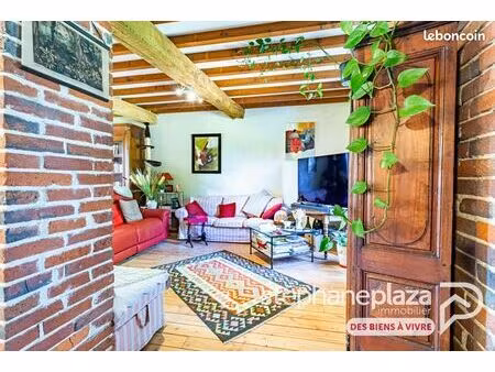 maison 7 pièces 331 m²