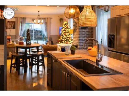 maison 6 pièces 169 m²