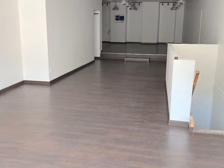 local commercial 76 m² tarascon sur ariege