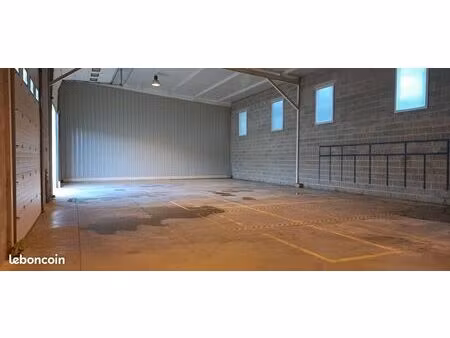 local d'activité 430 m²