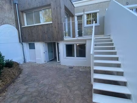 loue maison t5 rénovée 140m2 – sacre coeur - jardin clos 300 m2 – dpe b