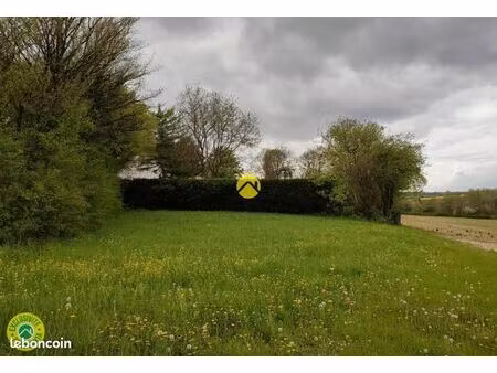 terrain 820 m² saint georges sur moulon