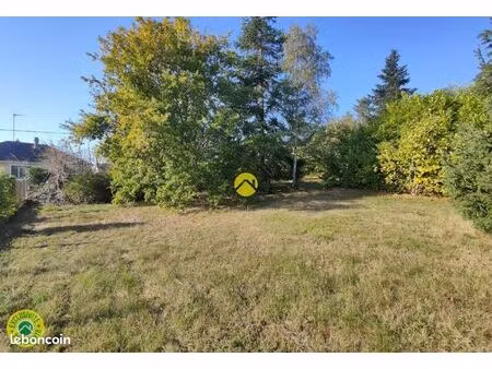 terrain 2 800 m² jouet sur l aubois