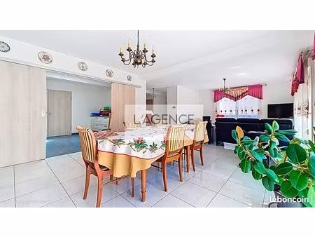 maison 6 pièces 147 m²
