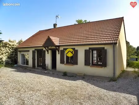 pavillon 6 pièces 105 m²