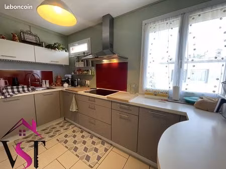 maison 6 pièces 148 m²