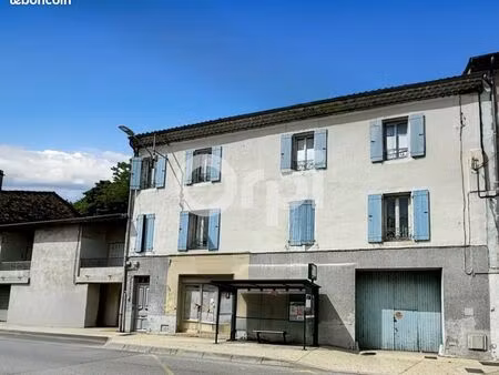 immeuble 13 pièces 300 m²