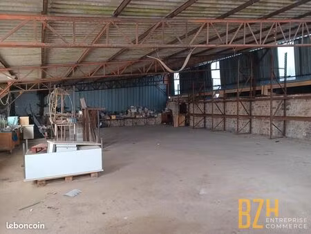 entrepôt 1300 m² quimperle