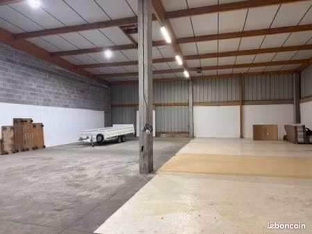 bureau 488 m²