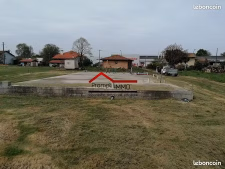 terrain 1580 m² saint-sever