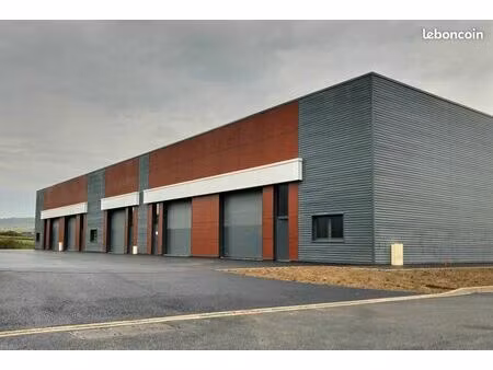 local d'activité 158 m²