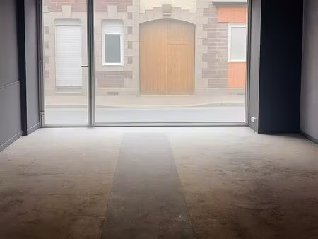 local commercial 35 m² retiers