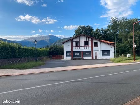 commerce itxassou rdc  logement fonction r+1 ou bureaux