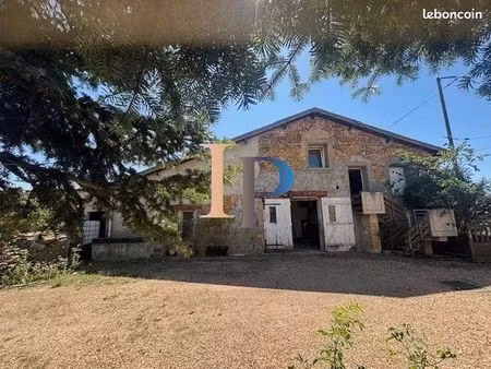 maison 152 m² pouilly-sous-charlieu