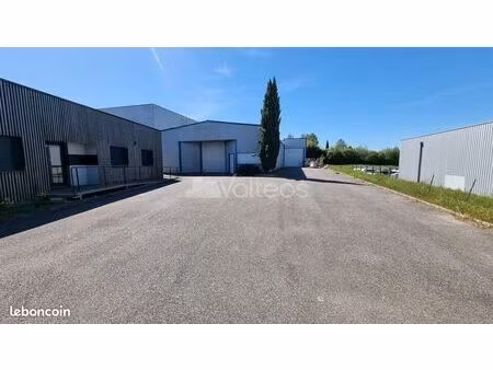 local bureaux 629 m²