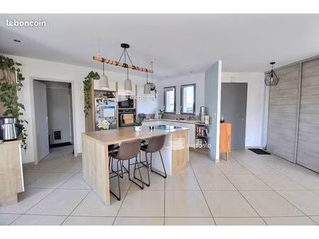 maison 5 pièces 132 m²