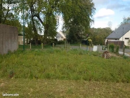 terrain 252 m² derval