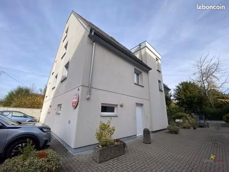 bureaux 84 m² brumath