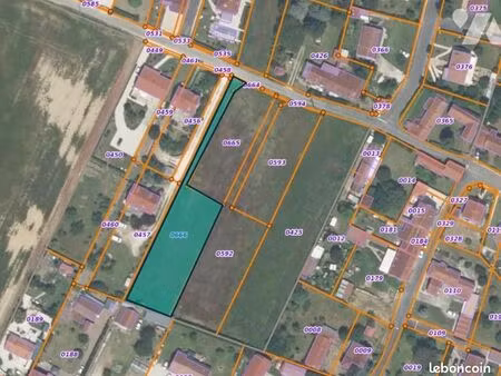 terrain 1590 m² corquilleroy