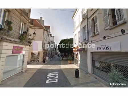 local commercial 86 m²