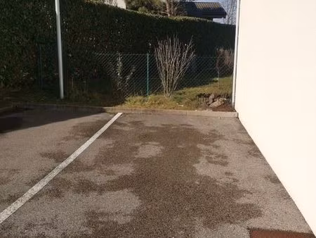 loue place parking sécurisé