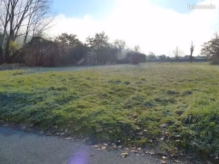 terrain constructible puy leveque bourg