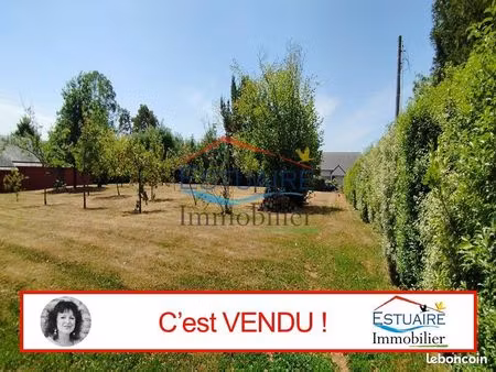 terrain 561 m² saint etienne de montluc