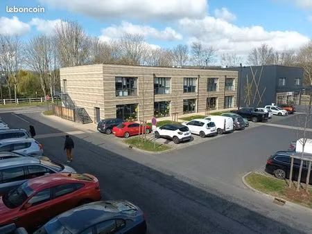 bureaux 712 m² val de reuil