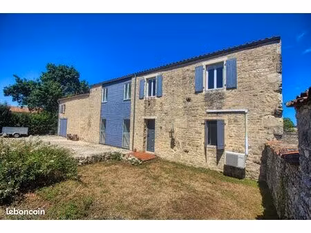 maison 6 pièces 256 m²