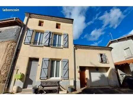 maison de bourg et terrain non attenant