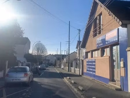 location locaux professionnels à bondy (93140)  nan €