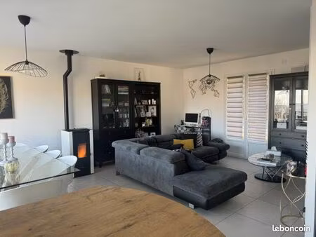 propriété 5 pièces 105 m²