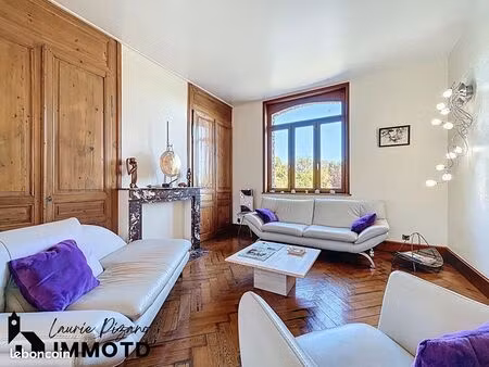 propriété 6 pièces 138 m²