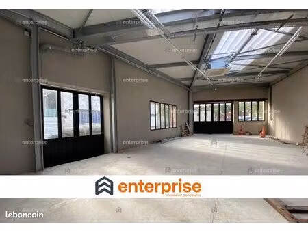 local d'activité 135 m²