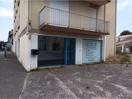 location locaux professionnels 45 m² à ales (30100)  495 €