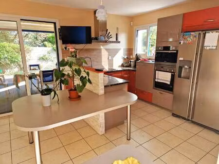 vente maison viager à saint-julien-de-concelles (44450) : à vendre viager / 113m² saint-ju