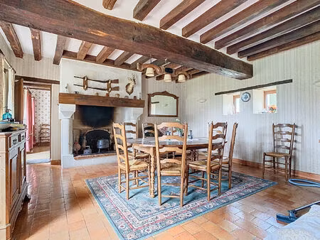 maison ancienne avec dépendance et jardin !