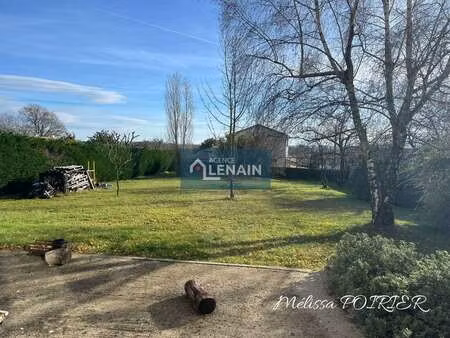 vente maison aux landes-genusson (85130) : à vendre / 112m² les landes-genusson