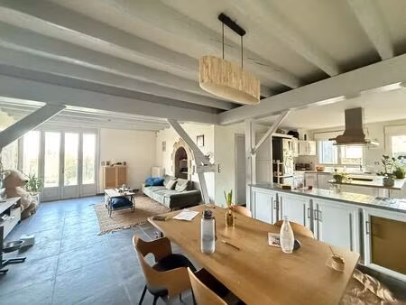 en exclusivite ! maison de village  204m2  3 chambres  garage sur terrain de 1090m² 118...