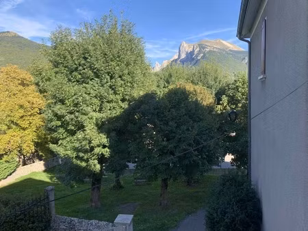 à vendre – maison de village 116m² habitables – lus-la-croix-haute (26620)