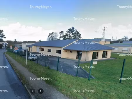 local d'activites a louer