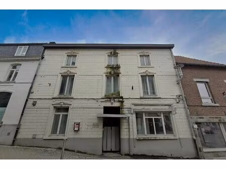 te renoveren kantoorgebouw (311m²) in het historisch centrum van borgloon