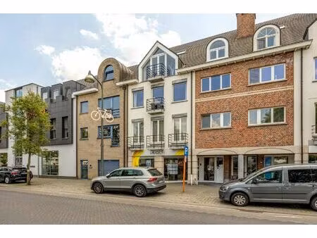 handels- of kantoorruimte van 112m² op toplocatie aan de jachthaven van turnhout.