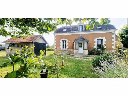 maison de 79 m² 4 pièces - 2 chambres et un bureau - dépendances - terrain de 3200 m²