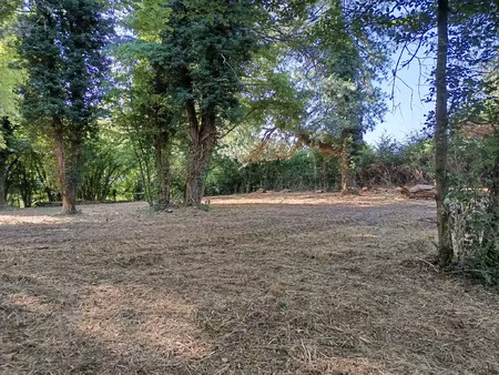 terrain 824m2 - saint clair de la tour