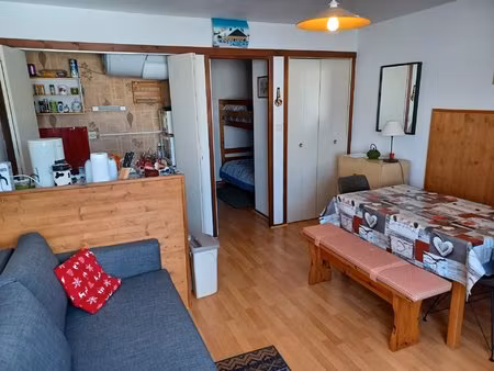 lamoura : studio situé au centre du village